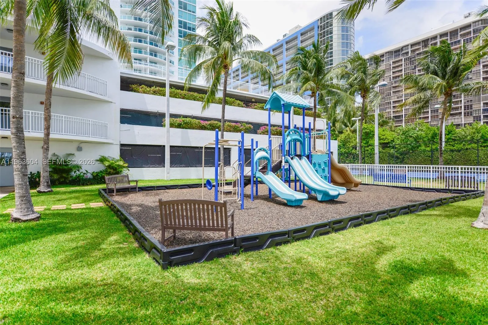 2101 Brickell Ave 2009, Miami, Florida 33129, Miami, Florida 33129, 1 Bedroom Bedrooms, ,1 BathroomBathrooms,Residential,For Sale,2101 Brickell Ave 2009, Miami, Florida 33129,A11963604