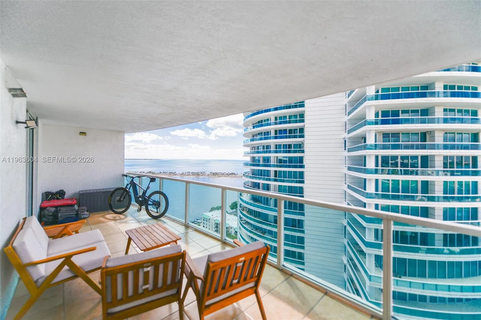 2101 Brickell Ave 2009, Miami, Florida 33129, Miami, Florida 33129, 1 Bedroom Bedrooms, ,1 BathroomBathrooms,Residential,For Sale,2101 Brickell Ave 2009, Miami, Florida 33129,A11963604