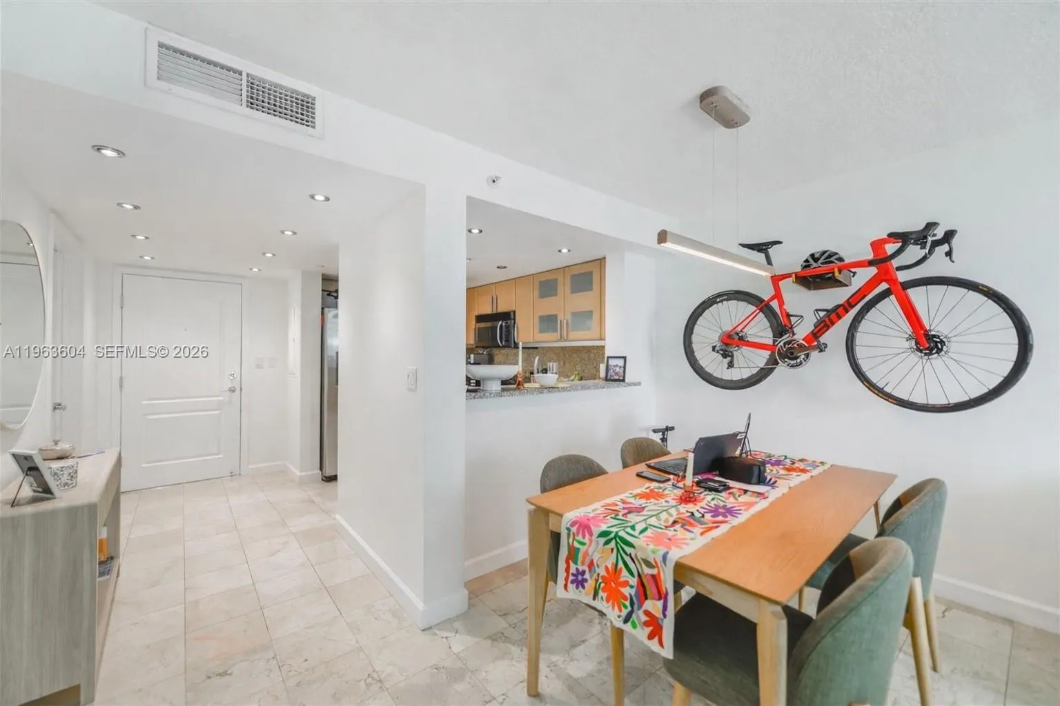 2101 Brickell Ave 2009, Miami, Florida 33129, Miami, Florida 33129, 1 Bedroom Bedrooms, ,1 BathroomBathrooms,Residential,For Sale,2101 Brickell Ave 2009, Miami, Florida 33129,A11963604