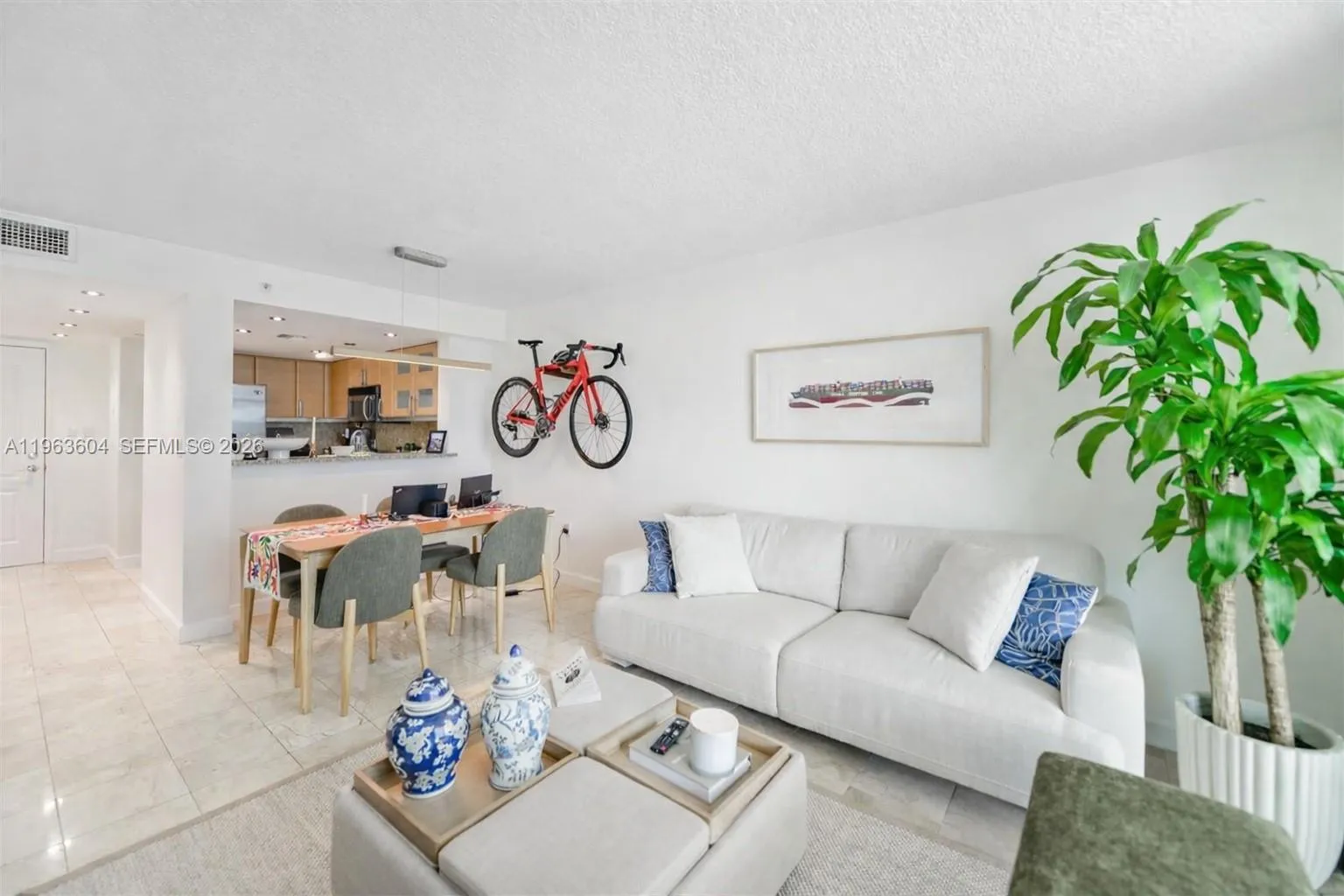 2101 Brickell Ave 2009, Miami, Florida 33129, Miami, Florida 33129, 1 Bedroom Bedrooms, ,1 BathroomBathrooms,Residential,For Sale,2101 Brickell Ave 2009, Miami, Florida 33129,A11963604