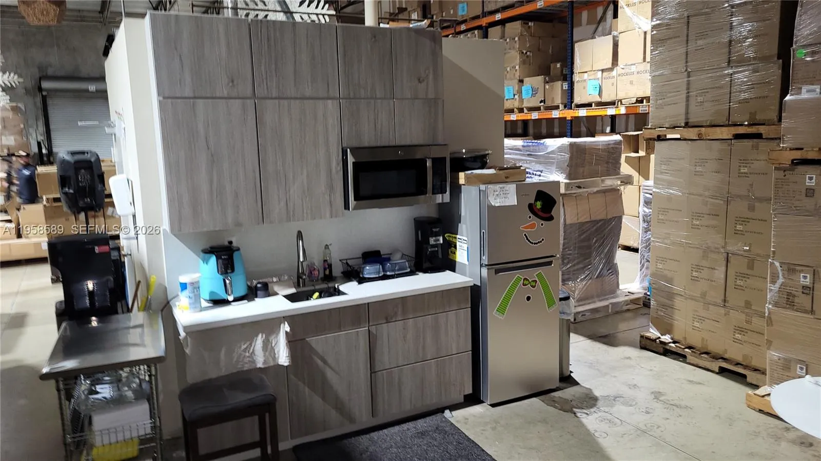 74 Sw 12 Ave, Dania Beach, Florida 33004, Dania Beach, Florida 33004, ,Commercial Lease,For Rent,74 Sw 12 Ave, Dania Beach, Florida 33004,A11958589