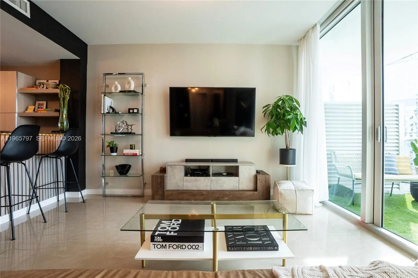 300 S Biscayne Blvd T-3307, Miami, Florida 33131, Miami, Florida 33131, 1 Bedroom Bedrooms, ,1 BathroomBathrooms,Residential Lease,For Rent,300 S Biscayne Blvd T-3307, Miami, Florida 33131,A11965797