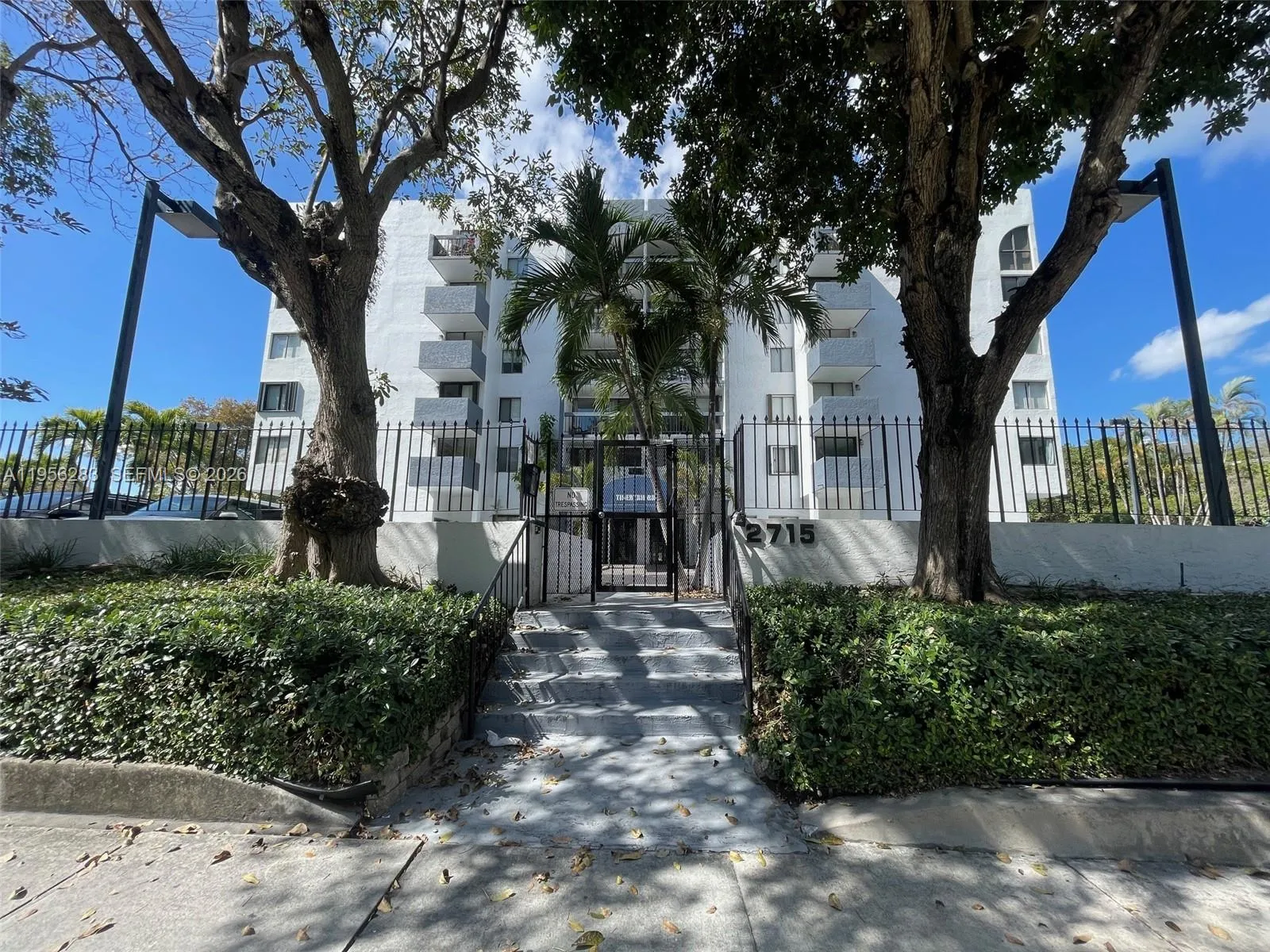 2715 Tigertail Ave 606, Miami, Florida 33133, Miami, Florida 33133, 1 Bedroom Bedrooms, ,1 BathroomBathrooms,Residential Lease,For Rent,2715 Tigertail Ave 606, Miami, Florida 33133,A11956283
