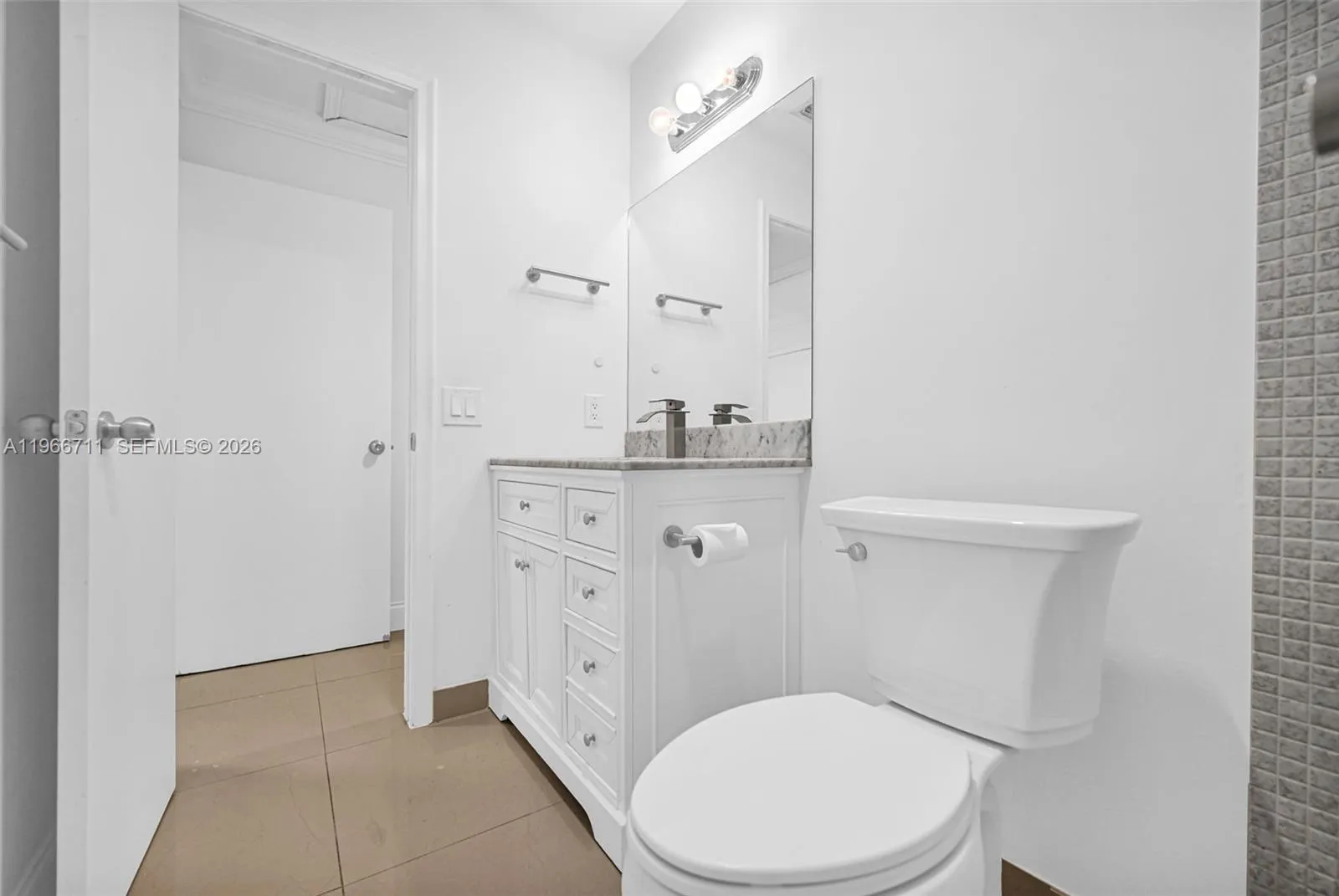 820 E Cypress Ln V-38, Pompano Beach, Florida 3306, Pompano Beach, Florida 33069, 3 Bedrooms Bedrooms, ,3 BathroomsBathrooms,Residential,For Sale,820 E Cypress Ln V-38, Pompano Beach, Florida 3306,A11966711