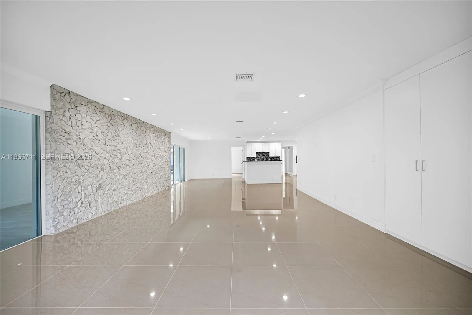 820 E Cypress Ln V-38, Pompano Beach, Florida 3306, Pompano Beach, Florida 33069, 3 Bedrooms Bedrooms, ,3 BathroomsBathrooms,Residential,For Sale,820 E Cypress Ln V-38, Pompano Beach, Florida 3306,A11966711