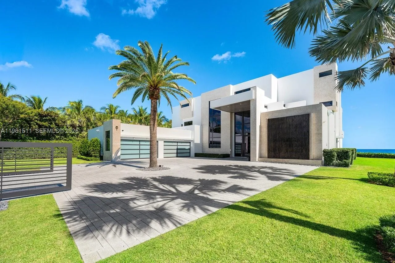 1107 Hillsboro Mile, Hillsboro Beach, Florida 3306, Hillsboro Beach, Florida 33062, 7 Bedrooms Bedrooms, ,8 BathroomsBathrooms,Residential,For Sale,1107 Hillsboro Mile, Hillsboro Beach, Florida 3306,A11961511