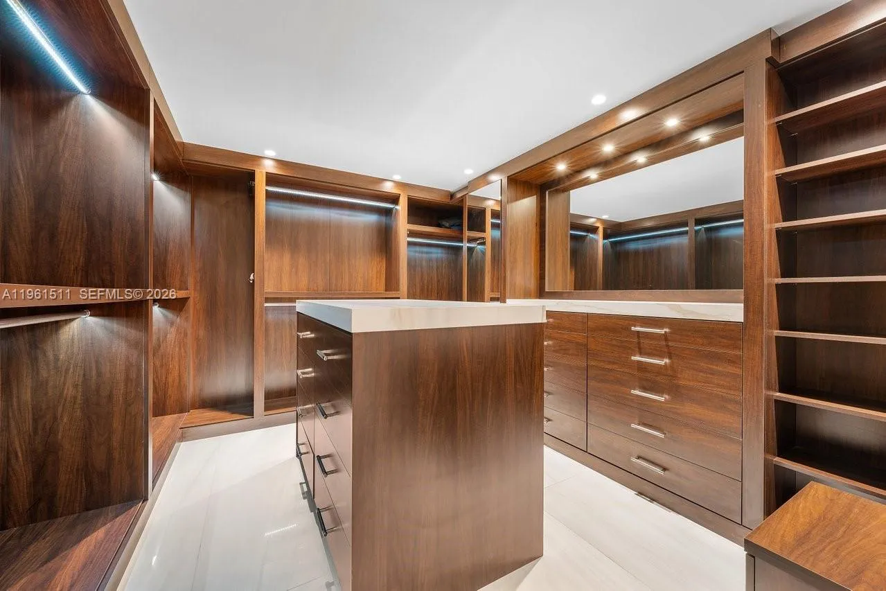 1107 Hillsboro Mile, Hillsboro Beach, Florida 3306, Hillsboro Beach, Florida 33062, 7 Bedrooms Bedrooms, ,8 BathroomsBathrooms,Residential,For Sale,1107 Hillsboro Mile, Hillsboro Beach, Florida 3306,A11961511