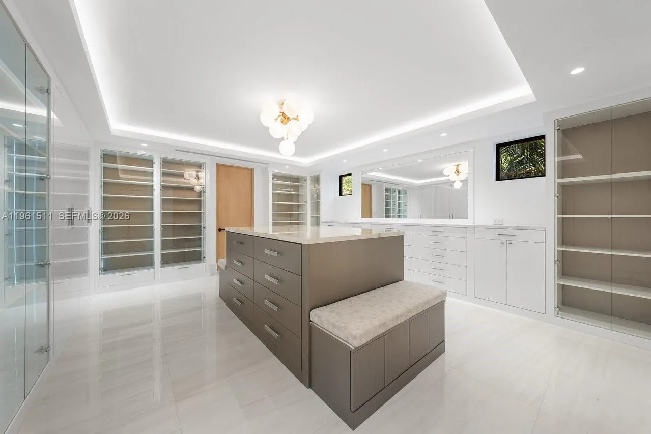 1107 Hillsboro Mile, Hillsboro Beach, Florida 3306, Hillsboro Beach, Florida 33062, 7 Bedrooms Bedrooms, ,8 BathroomsBathrooms,Residential,For Sale,1107 Hillsboro Mile, Hillsboro Beach, Florida 3306,A11961511