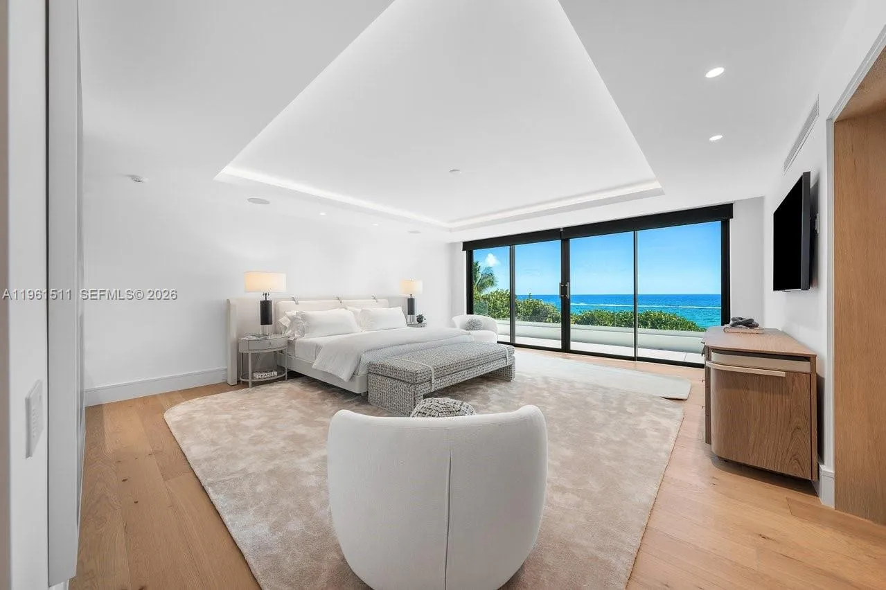 1107 Hillsboro Mile, Hillsboro Beach, Florida 3306, Hillsboro Beach, Florida 33062, 7 Bedrooms Bedrooms, ,8 BathroomsBathrooms,Residential,For Sale,1107 Hillsboro Mile, Hillsboro Beach, Florida 3306,A11961511