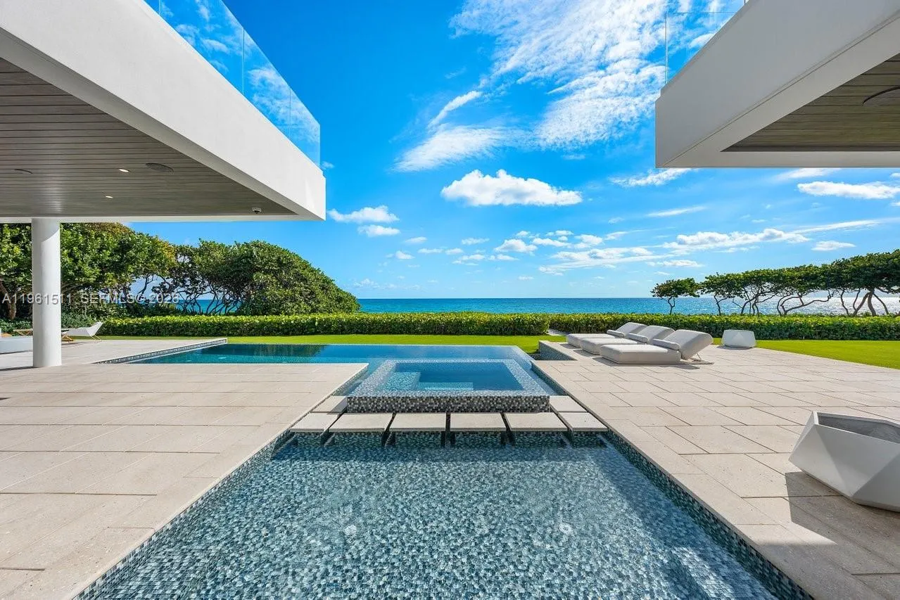 1107 Hillsboro Mile, Hillsboro Beach, Florida 3306, Hillsboro Beach, Florida 33062, 7 Bedrooms Bedrooms, ,8 BathroomsBathrooms,Residential,For Sale,1107 Hillsboro Mile, Hillsboro Beach, Florida 3306,A11961511