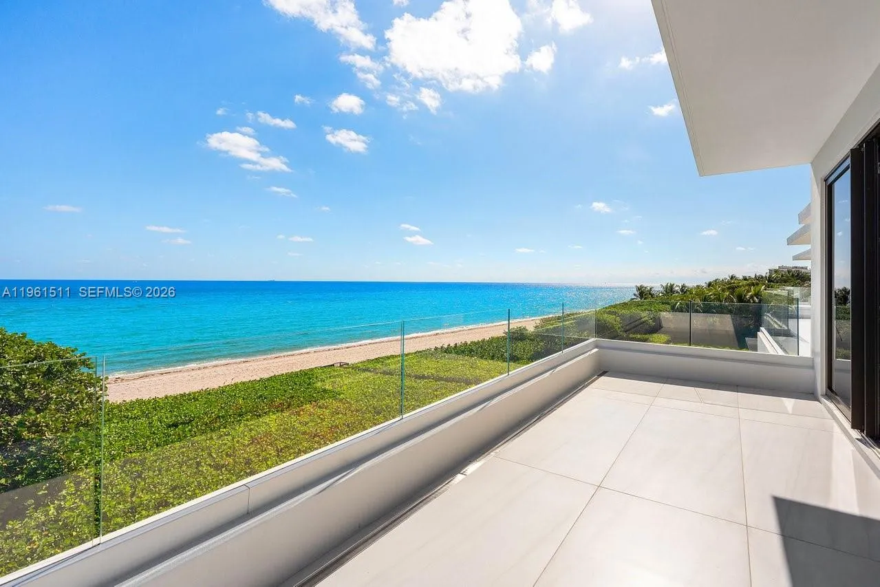 1107 Hillsboro Mile, Hillsboro Beach, Florida 3306, Hillsboro Beach, Florida 33062, 7 Bedrooms Bedrooms, ,8 BathroomsBathrooms,Residential,For Sale,1107 Hillsboro Mile, Hillsboro Beach, Florida 3306,A11961511