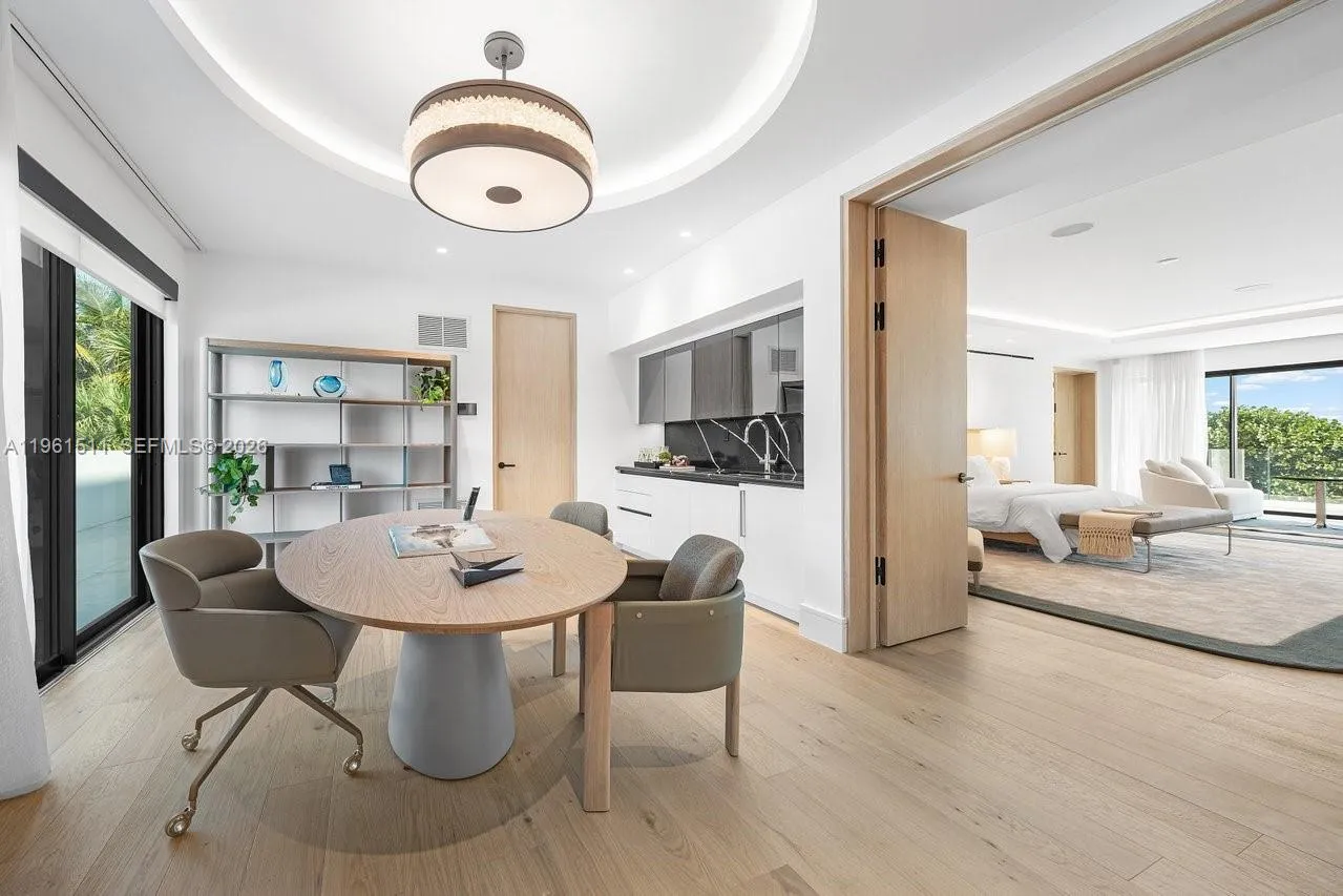 1107 Hillsboro Mile, Hillsboro Beach, Florida 3306, Hillsboro Beach, Florida 33062, 7 Bedrooms Bedrooms, ,8 BathroomsBathrooms,Residential,For Sale,1107 Hillsboro Mile, Hillsboro Beach, Florida 3306,A11961511