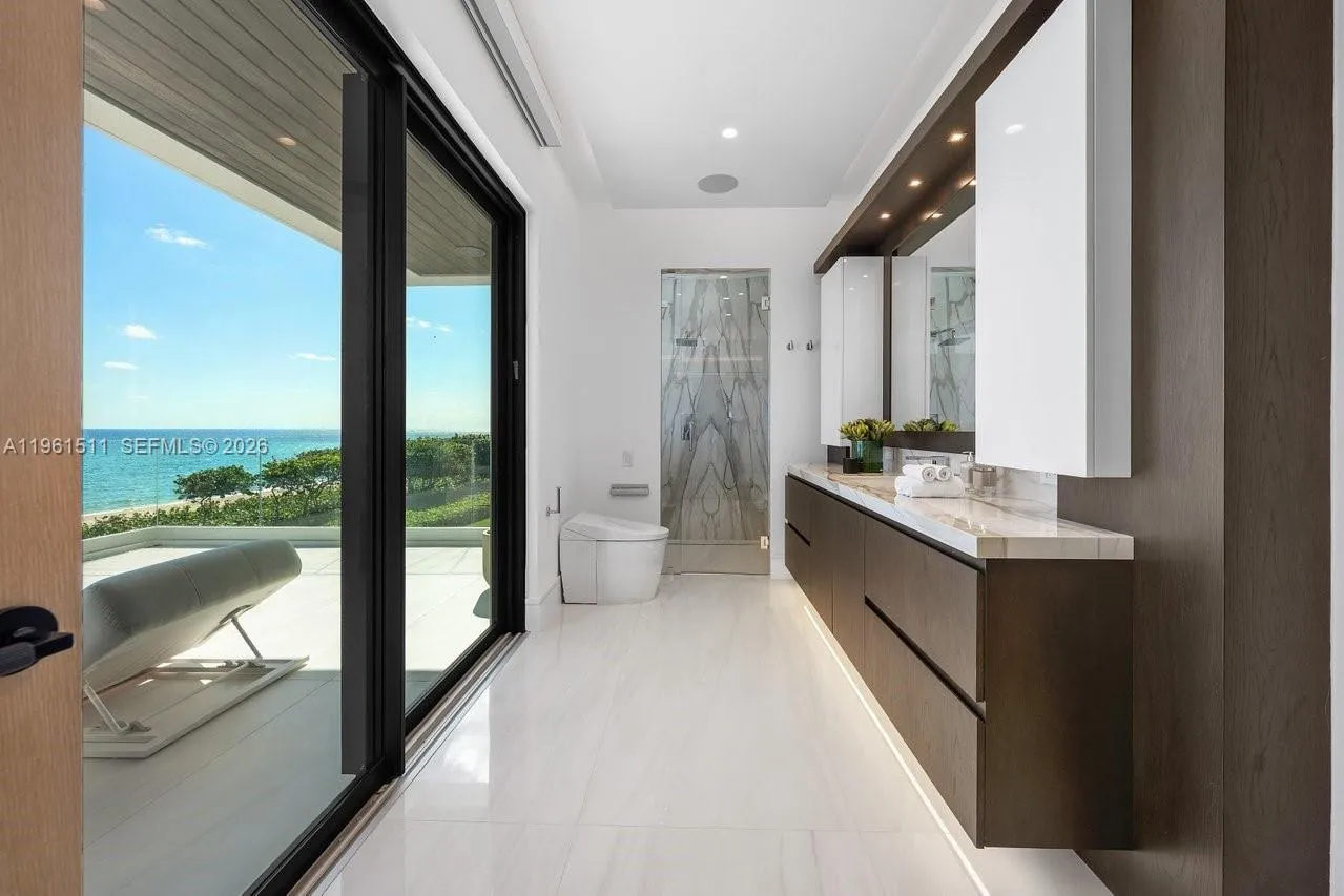 1107 Hillsboro Mile, Hillsboro Beach, Florida 3306, Hillsboro Beach, Florida 33062, 7 Bedrooms Bedrooms, ,8 BathroomsBathrooms,Residential,For Sale,1107 Hillsboro Mile, Hillsboro Beach, Florida 3306,A11961511