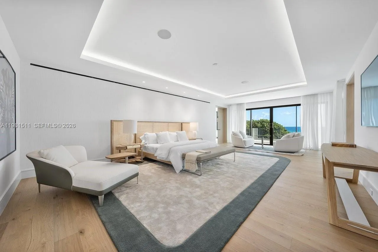 1107 Hillsboro Mile, Hillsboro Beach, Florida 3306, Hillsboro Beach, Florida 33062, 7 Bedrooms Bedrooms, ,8 BathroomsBathrooms,Residential,For Sale,1107 Hillsboro Mile, Hillsboro Beach, Florida 3306,A11961511