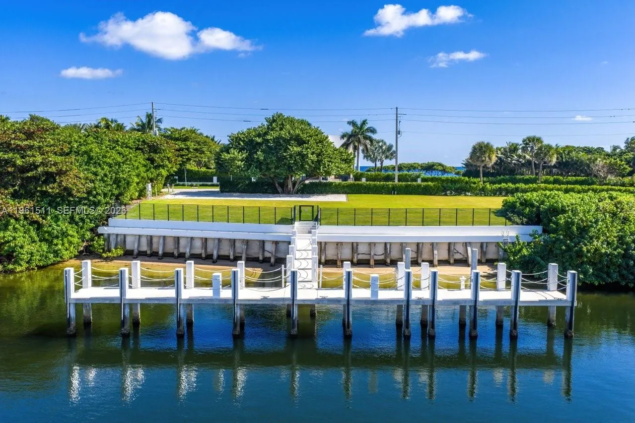 1107 Hillsboro Mile, Hillsboro Beach, Florida 3306, Hillsboro Beach, Florida 33062, 7 Bedrooms Bedrooms, ,8 BathroomsBathrooms,Residential,For Sale,1107 Hillsboro Mile, Hillsboro Beach, Florida 3306,A11961511