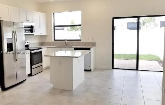 10603 W 34th Ct 10603, Hialeah, Florida 33018, Hialeah, Florida 33018, 3 Bedrooms Bedrooms, ,3 BathroomsBathrooms,Residential Lease,For Rent,10603 W 34th Ct 10603, Hialeah, Florida 33018,A11966723