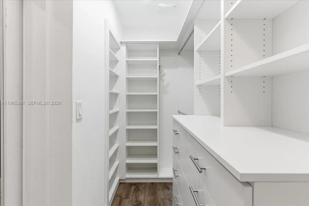 1737 Sw 10th St, Miami, Florida 33135, Miami, Florida 33135, 3 Bedrooms Bedrooms, ,2 BathroomsBathrooms,Residential,For Sale,1737 Sw 10th St, Miami, Florida 33135,A11965381
