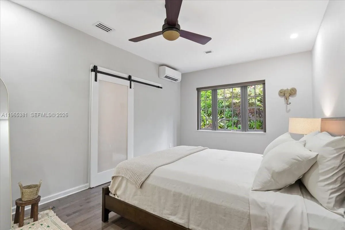 1737 Sw 10th St, Miami, Florida 33135, Miami, Florida 33135, 3 Bedrooms Bedrooms, ,2 BathroomsBathrooms,Residential,For Sale,1737 Sw 10th St, Miami, Florida 33135,A11965381