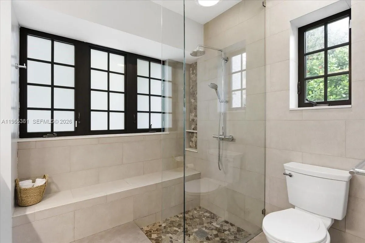 1737 Sw 10th St, Miami, Florida 33135, Miami, Florida 33135, 3 Bedrooms Bedrooms, ,2 BathroomsBathrooms,Residential,For Sale,1737 Sw 10th St, Miami, Florida 33135,A11965381