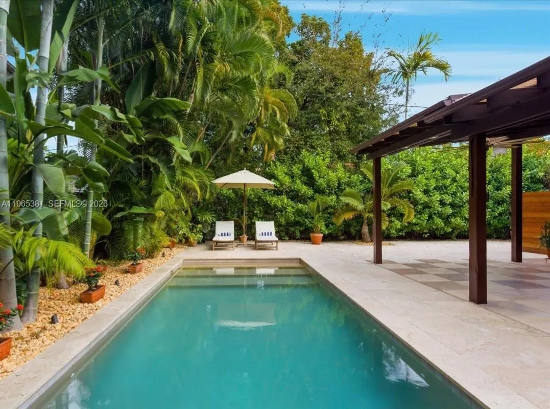 1737 Sw 10th St, Miami, Florida 33135, Miami, Florida 33135, 3 Bedrooms Bedrooms, ,2 BathroomsBathrooms,Residential,For Sale,1737 Sw 10th St, Miami, Florida 33135,A11965381