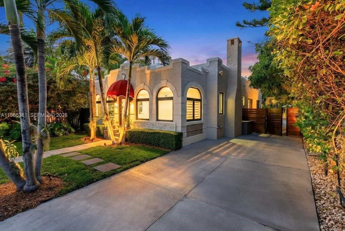 1737 Sw 10th St, Miami, Florida 33135, Miami, Florida 33135, 3 Bedrooms Bedrooms, ,2 BathroomsBathrooms,Residential,For Sale,1737 Sw 10th St, Miami, Florida 33135,A11965381