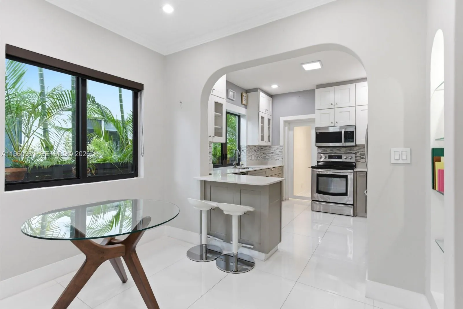 1737 Sw 10th St, Miami, Florida 33135, Miami, Florida 33135, 3 Bedrooms Bedrooms, ,2 BathroomsBathrooms,Residential,For Sale,1737 Sw 10th St, Miami, Florida 33135,A11965381