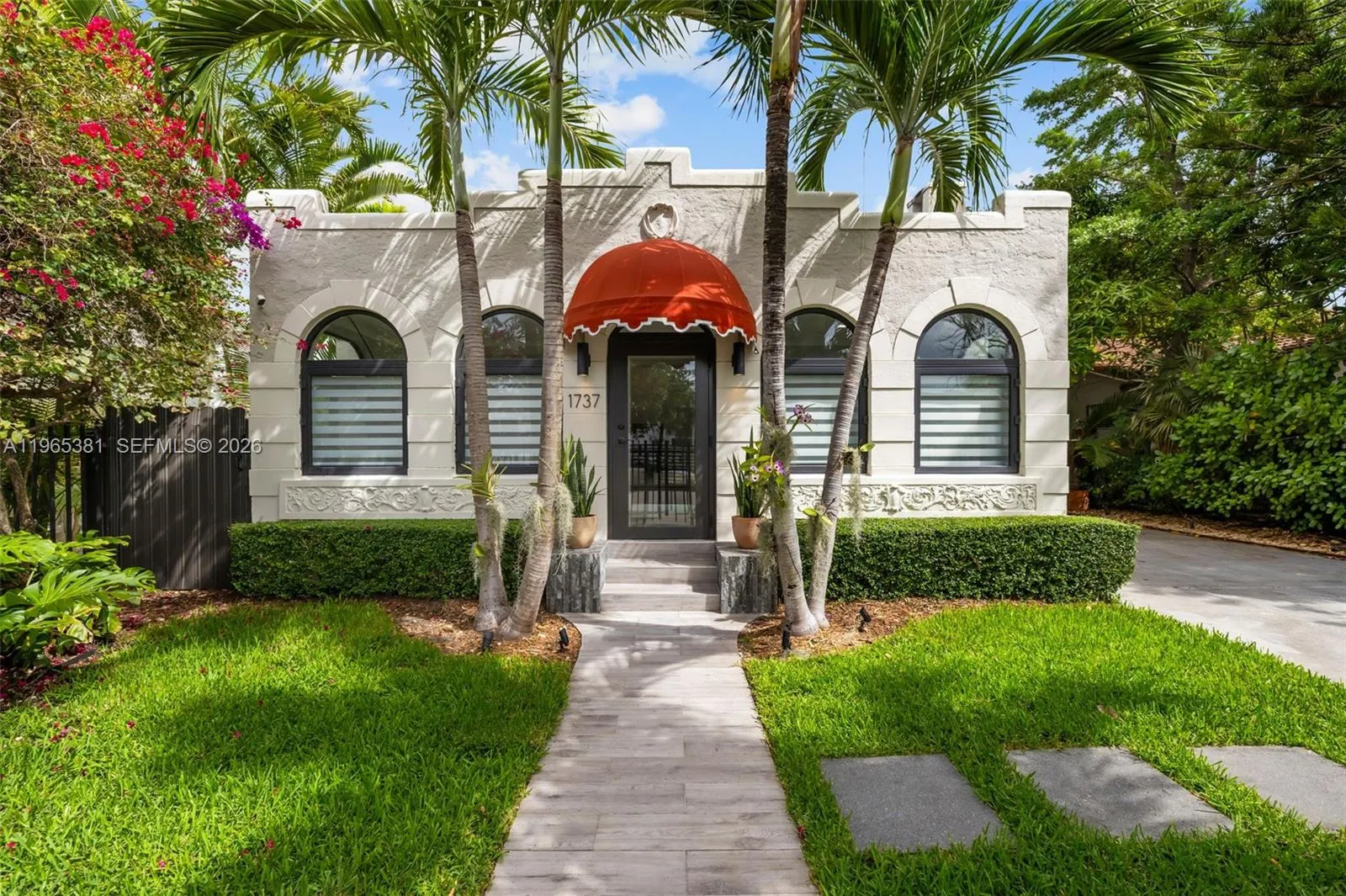 1737 Sw 10th St, Miami, Florida 33135, Miami, Florida 33135, 3 Bedrooms Bedrooms, ,2 BathroomsBathrooms,Residential,For Sale,1737 Sw 10th St, Miami, Florida 33135,A11965381