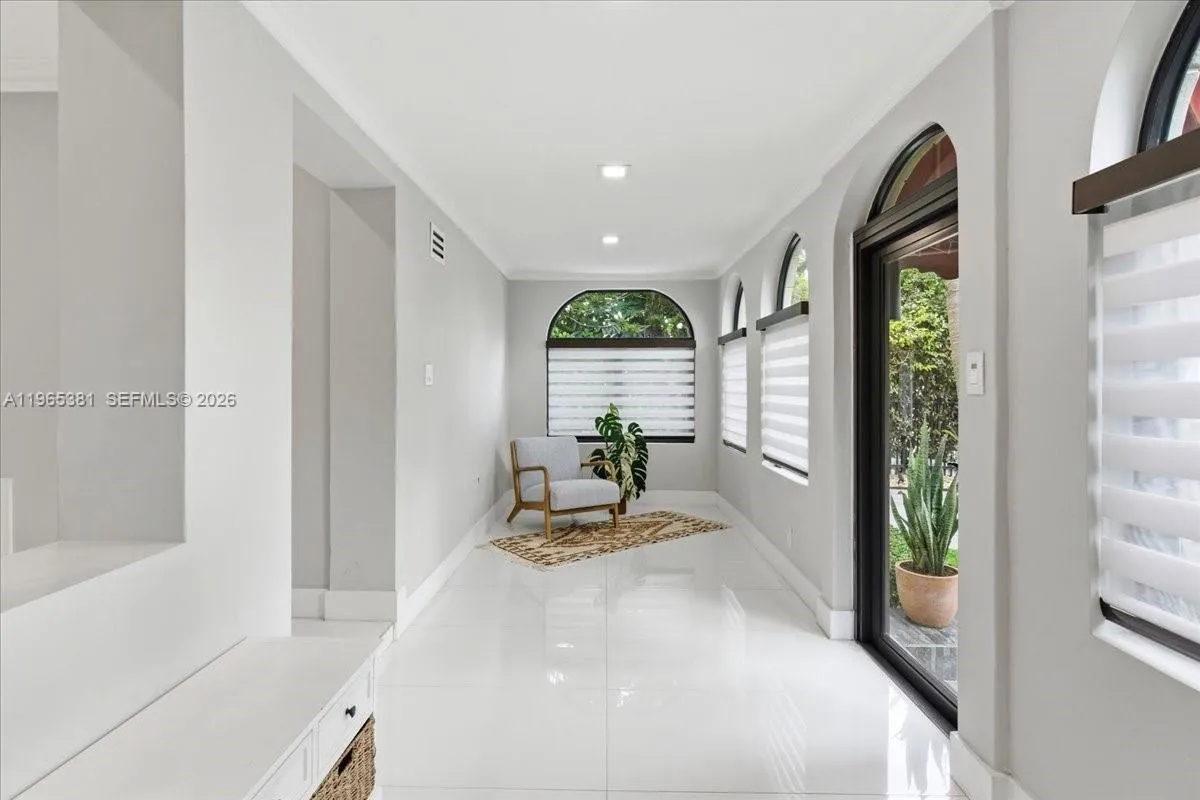 1737 Sw 10th St, Miami, Florida 33135, Miami, Florida 33135, 3 Bedrooms Bedrooms, ,2 BathroomsBathrooms,Residential,For Sale,1737 Sw 10th St, Miami, Florida 33135,A11965381