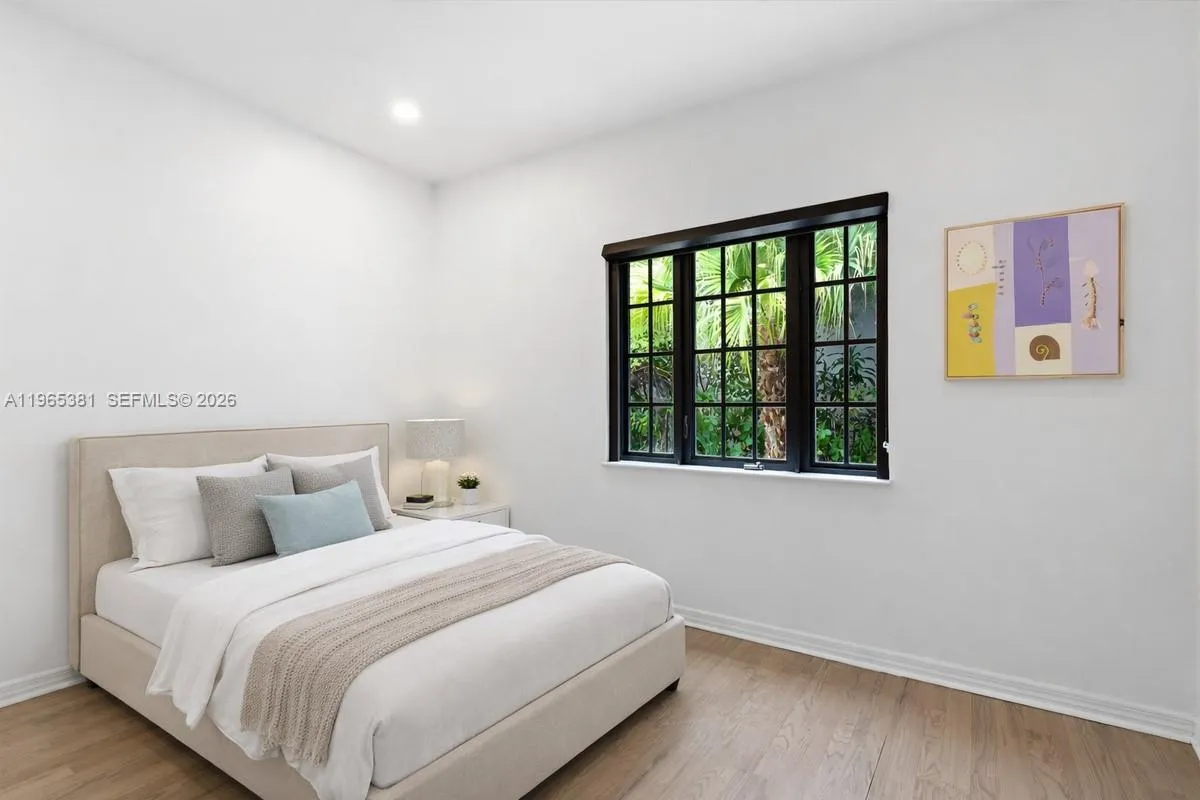 1737 Sw 10th St, Miami, Florida 33135, Miami, Florida 33135, 3 Bedrooms Bedrooms, ,2 BathroomsBathrooms,Residential,For Sale,1737 Sw 10th St, Miami, Florida 33135,A11965381