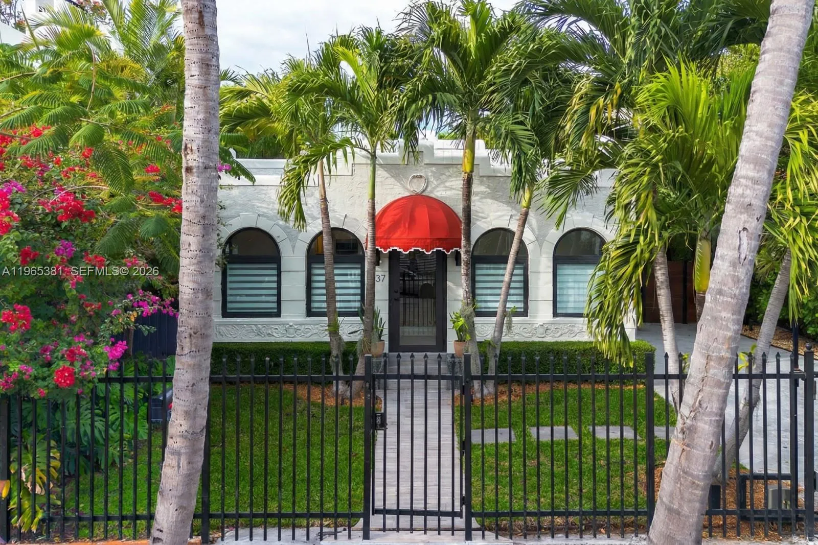1737 Sw 10th St, Miami, Florida 33135, Miami, Florida 33135, 3 Bedrooms Bedrooms, ,2 BathroomsBathrooms,Residential,For Sale,1737 Sw 10th St, Miami, Florida 33135,A11965381