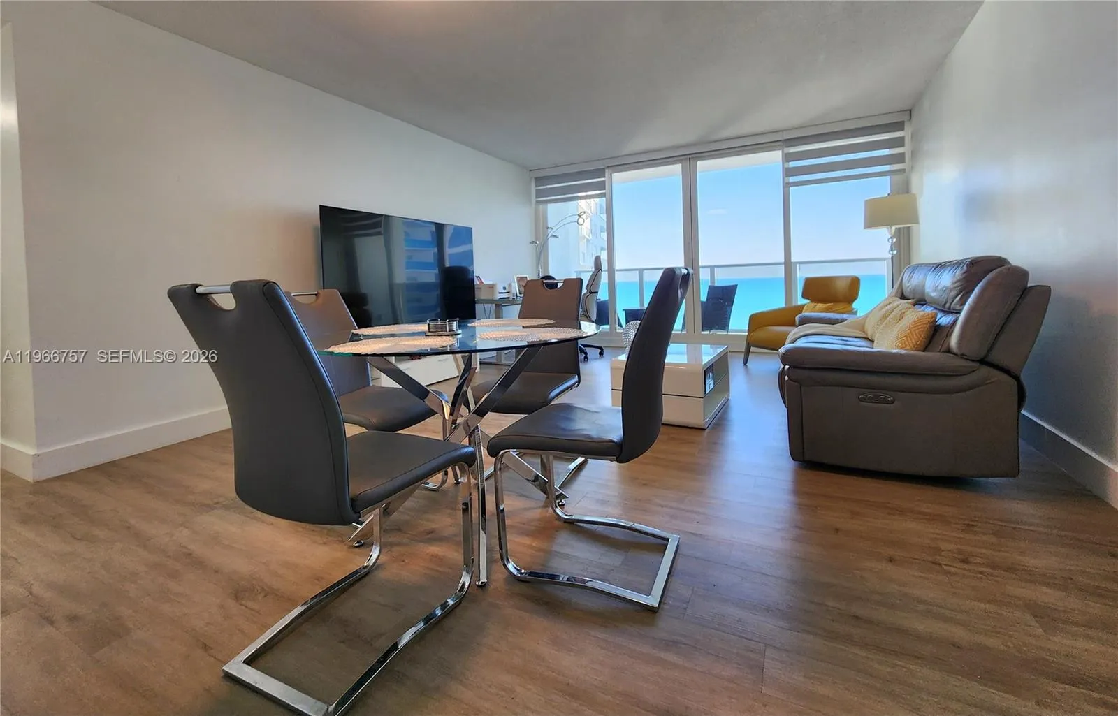 3505 S Ocean Dr 1020, Hollywood, Florida 33019, Hollywood, Florida 33019, 2 Bedrooms Bedrooms, ,2 BathroomsBathrooms,Residential Lease,For Rent,3505 S Ocean Dr 1020, Hollywood, Florida 33019,A11966757