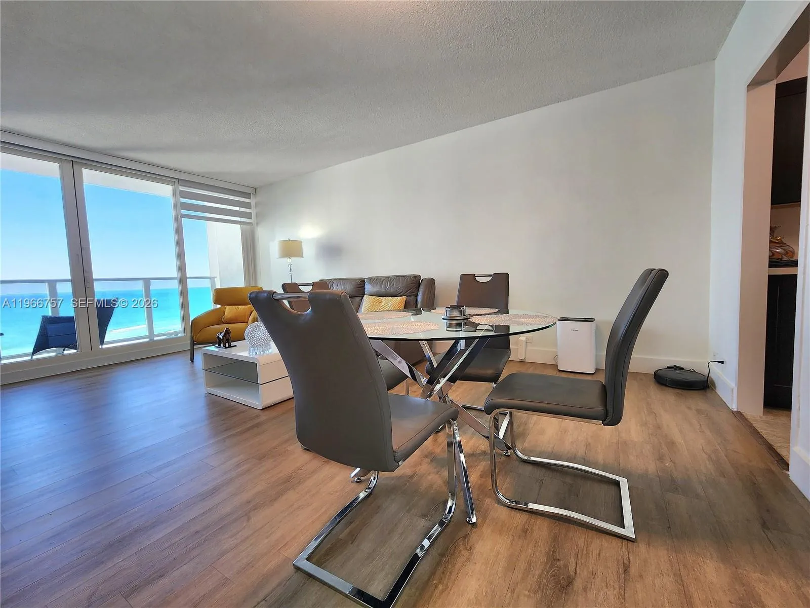 3505 S Ocean Dr 1020, Hollywood, Florida 33019, Hollywood, Florida 33019, 2 Bedrooms Bedrooms, ,2 BathroomsBathrooms,Residential Lease,For Rent,3505 S Ocean Dr 1020, Hollywood, Florida 33019,A11966757