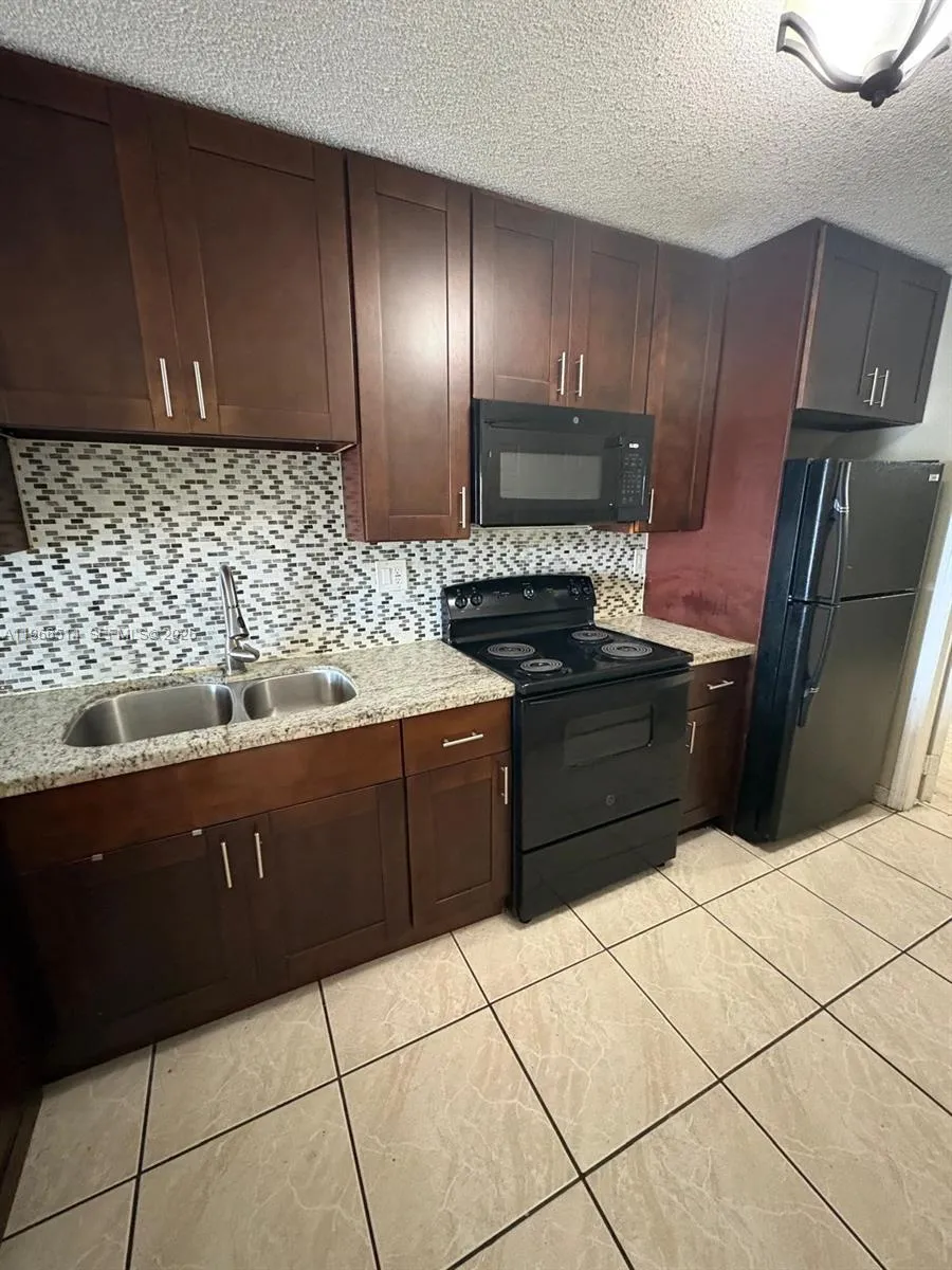 20237 Nw 32nd Ave 20237, Miami Gardens, Florida 33, Miami Gardens, Florida 33056, 4 Bedrooms Bedrooms, ,2 BathroomsBathrooms,Residential Lease,For Rent,20237 Nw 32nd Ave 20237, Miami Gardens, Florida 33,A11966514