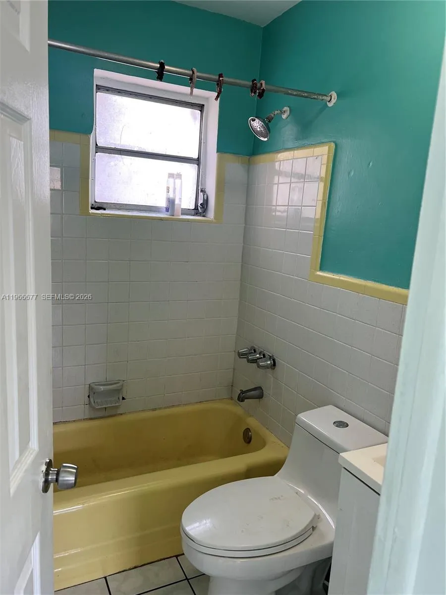 1013 Foster Rd 1, Hallandale Beach, Florida 33009, Hallandale Beach, Florida 33009, 2 Bedrooms Bedrooms, ,1 BathroomBathrooms,Residential Lease,For Rent,1013 Foster Rd 1, Hallandale Beach, Florida 33009,A11966677