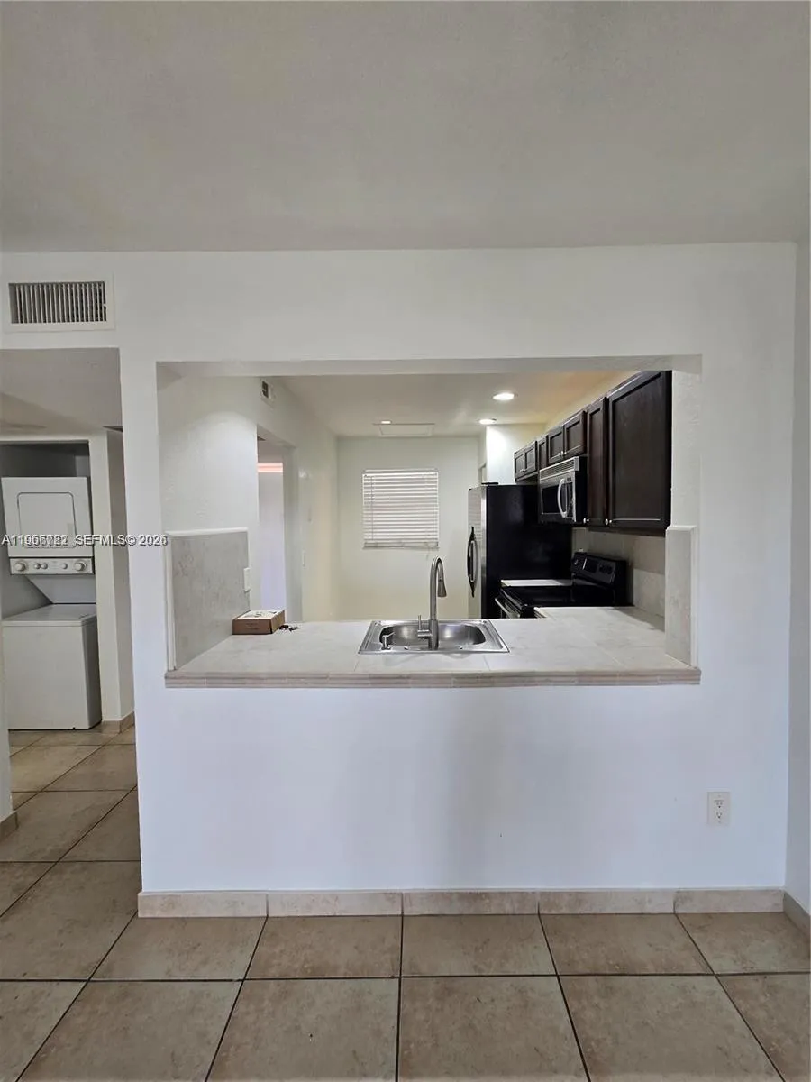 911 Ne 209th Ter 204-27, Miami, Florida 33179, Miami, Florida 33179, 2 Bedrooms Bedrooms, ,2 BathroomsBathrooms,Residential Lease,For Rent,911 Ne 209th Ter 204-27, Miami, Florida 33179,A11966782