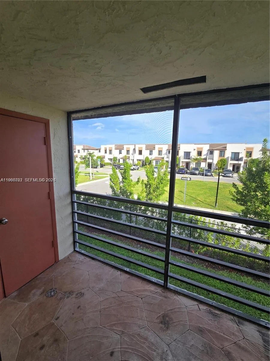 911 Ne 209th Ter 204-27, Miami, Florida 33179, Miami, Florida 33179, 2 Bedrooms Bedrooms, ,2 BathroomsBathrooms,Residential Lease,For Rent,911 Ne 209th Ter 204-27, Miami, Florida 33179,A11966782
