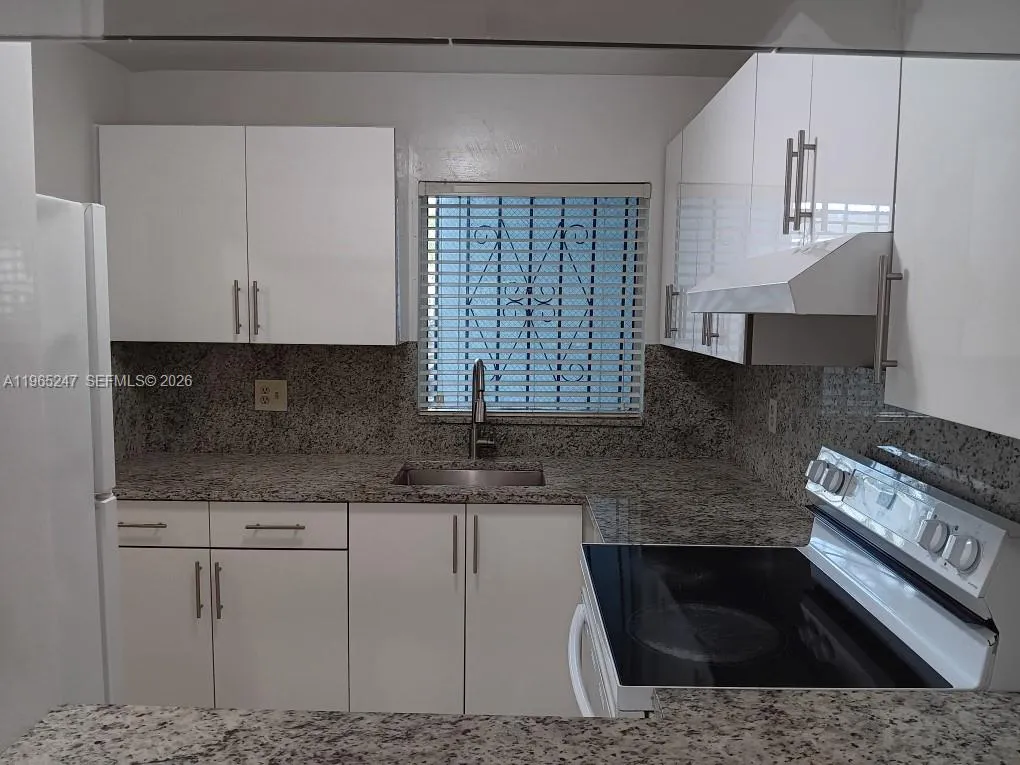 6259 W 24th Ave 102-8, Hialeah, Florida 33016, Hialeah, Florida 33016, 2 Bedrooms Bedrooms, ,2 BathroomsBathrooms,Residential Lease,For Rent,6259 W 24th Ave 102-8, Hialeah, Florida 33016,A11965247