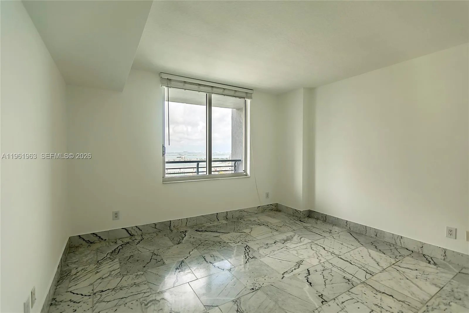 335 S Biscayne Bl 3210, Miami, Florida 33131, Miami, Florida 33131, 1 Bedroom Bedrooms, ,1 BathroomBathrooms,Residential Lease,For Rent,335 S Biscayne Bl 3210, Miami, Florida 33131,A11961963