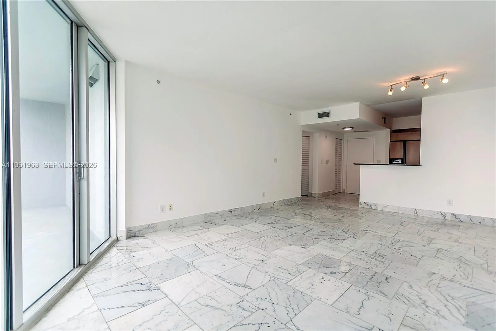 335 S Biscayne Bl 3210, Miami, Florida 33131, Miami, Florida 33131, 1 Bedroom Bedrooms, ,1 BathroomBathrooms,Residential Lease,For Rent,335 S Biscayne Bl 3210, Miami, Florida 33131,A11961963