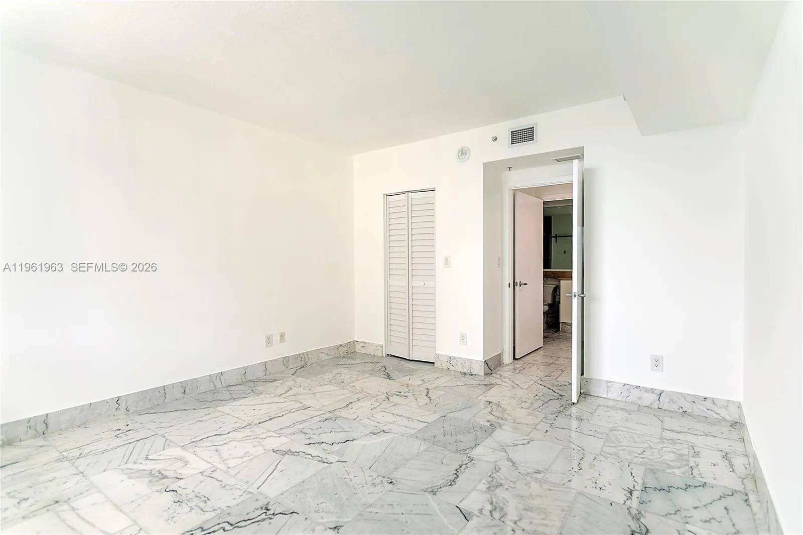 335 S Biscayne Bl 3210, Miami, Florida 33131, Miami, Florida 33131, 1 Bedroom Bedrooms, ,1 BathroomBathrooms,Residential Lease,For Rent,335 S Biscayne Bl 3210, Miami, Florida 33131,A11961963