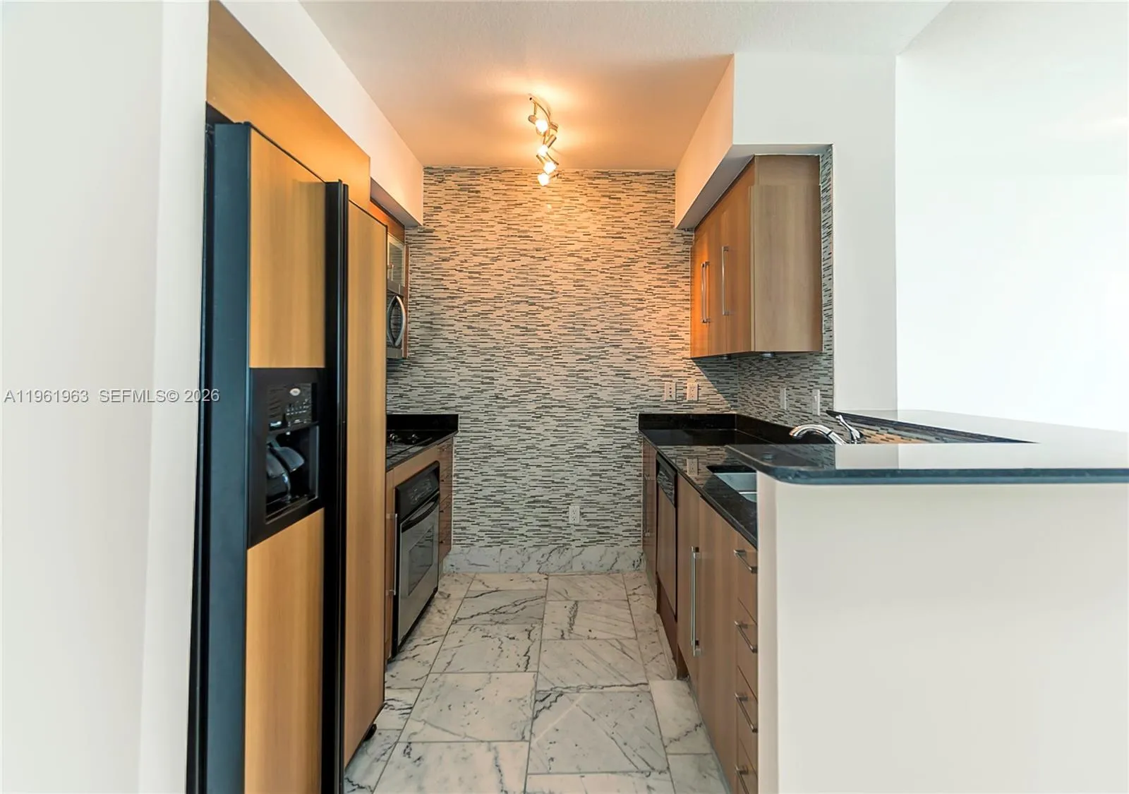 335 S Biscayne Bl 3210, Miami, Florida 33131, Miami, Florida 33131, 1 Bedroom Bedrooms, ,1 BathroomBathrooms,Residential Lease,For Rent,335 S Biscayne Bl 3210, Miami, Florida 33131,A11961963