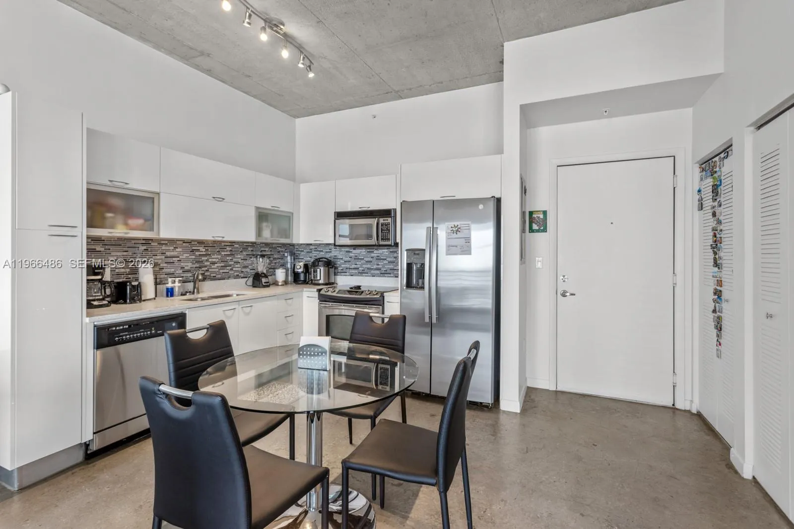 133 Ne 2nd Ave 1815, Miami, Florida 33132, Miami, Florida 33132, 1 Bedroom Bedrooms, ,1 BathroomBathrooms,Residential Lease,For Rent,133 Ne 2nd Ave 1815, Miami, Florida 33132,A11966486