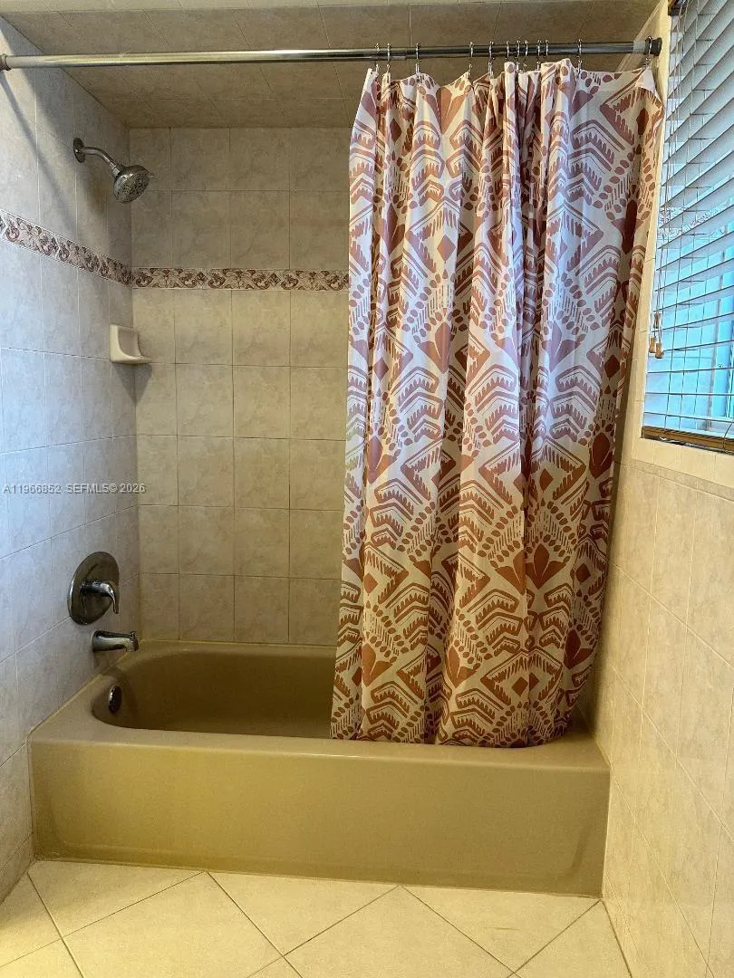 7205 W 3rd Ave, Hialeah, Florida 33014, Hialeah, Florida 33014, 3 Bedrooms Bedrooms, ,2 BathroomsBathrooms,Residential Lease,For Rent,7205 W 3rd Ave, Hialeah, Florida 33014,A11966852