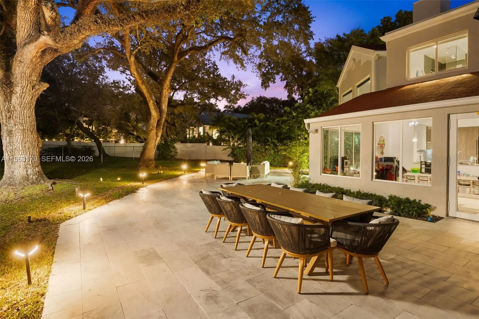 1961 S Oak Haven Cir, Miami, Florida 33179, Miami, Florida 33179, 5 Bedrooms Bedrooms, ,4 BathroomsBathrooms,Residential,For Sale,1961 S Oak Haven Cir, Miami, Florida 33179,A11963179