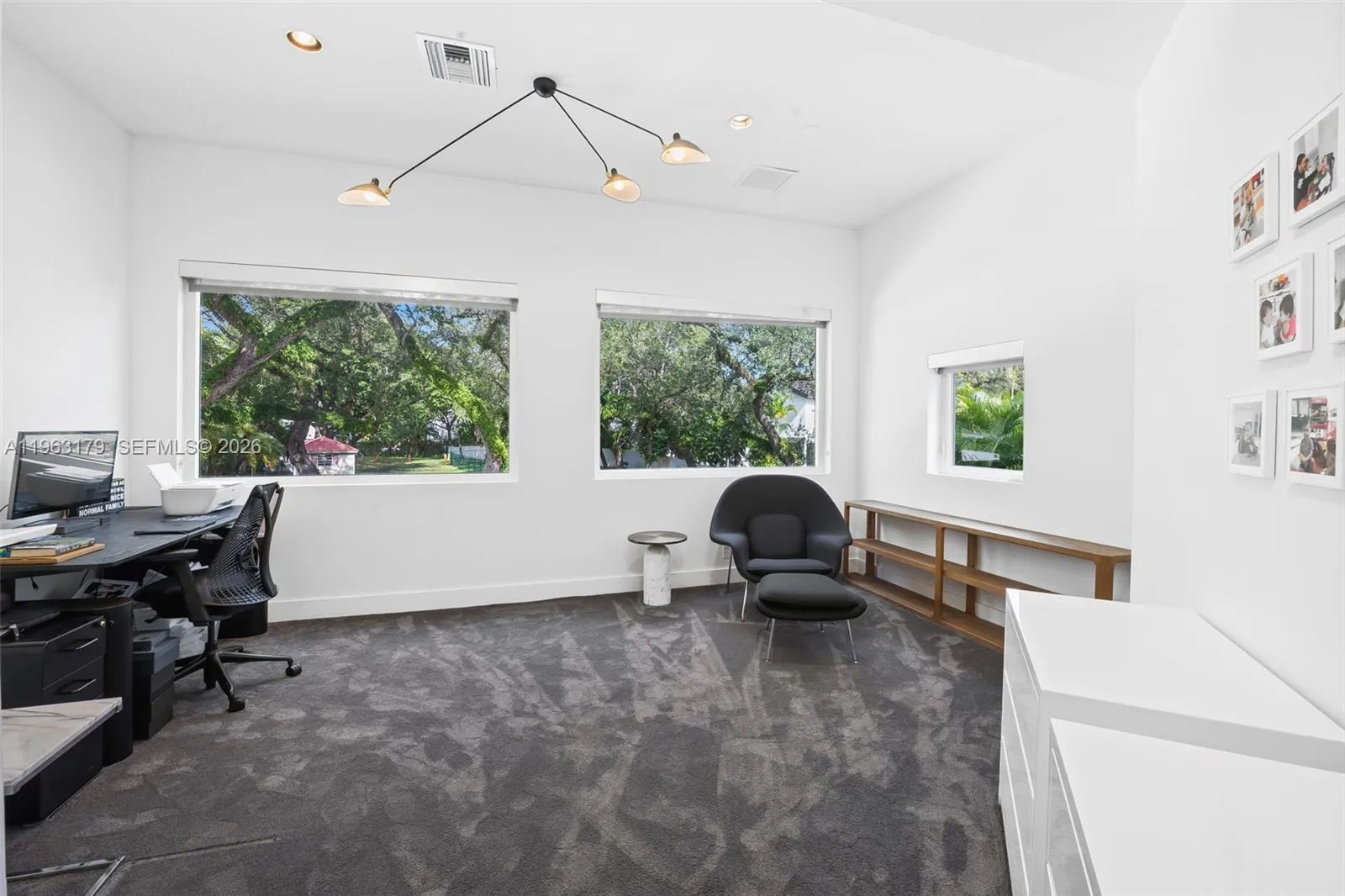 1961 S Oak Haven Cir, Miami, Florida 33179, Miami, Florida 33179, 5 Bedrooms Bedrooms, ,4 BathroomsBathrooms,Residential,For Sale,1961 S Oak Haven Cir, Miami, Florida 33179,A11963179