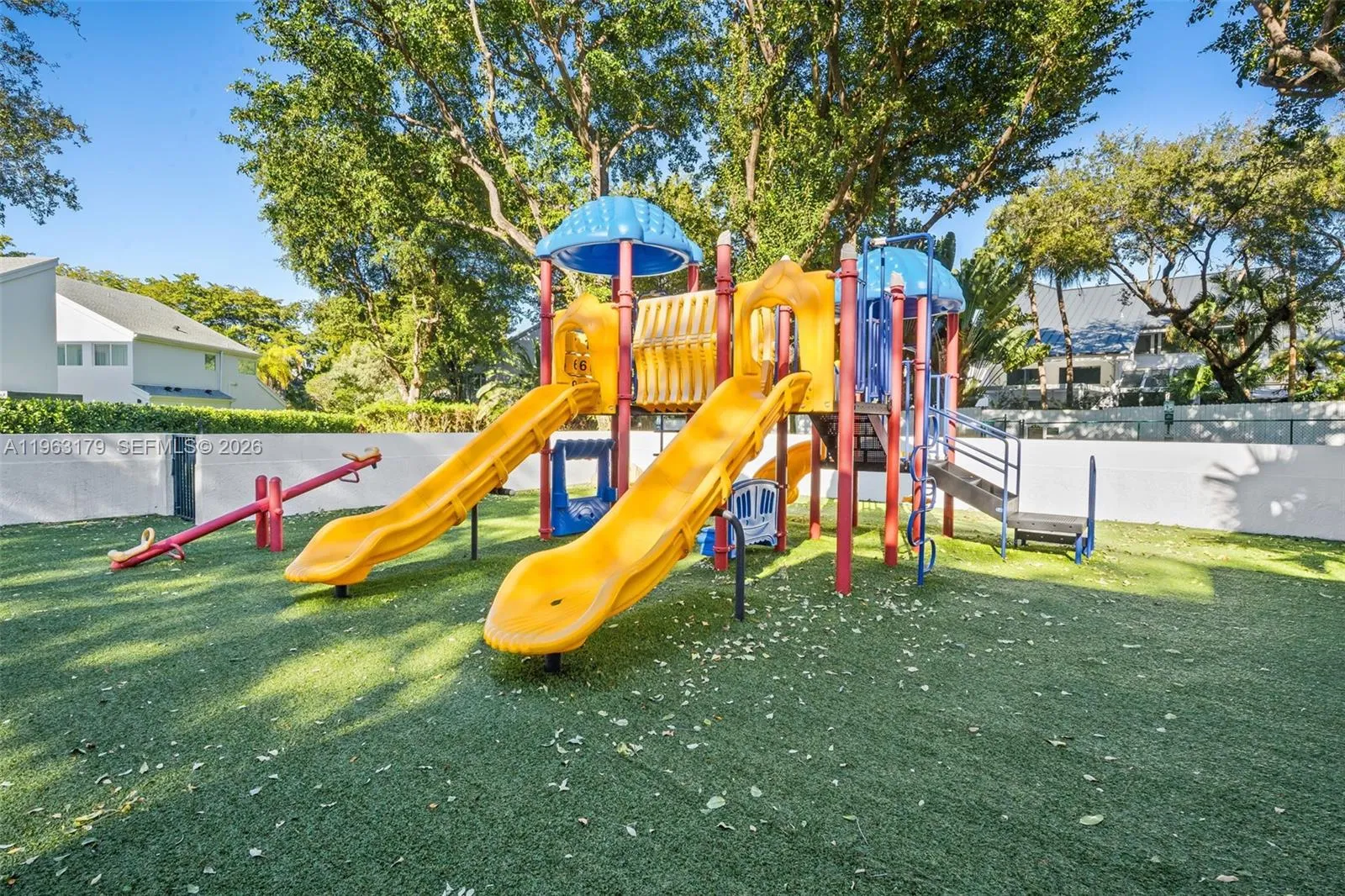 1961 S Oak Haven Cir, Miami, Florida 33179, Miami, Florida 33179, 5 Bedrooms Bedrooms, ,4 BathroomsBathrooms,Residential,For Sale,1961 S Oak Haven Cir, Miami, Florida 33179,A11963179