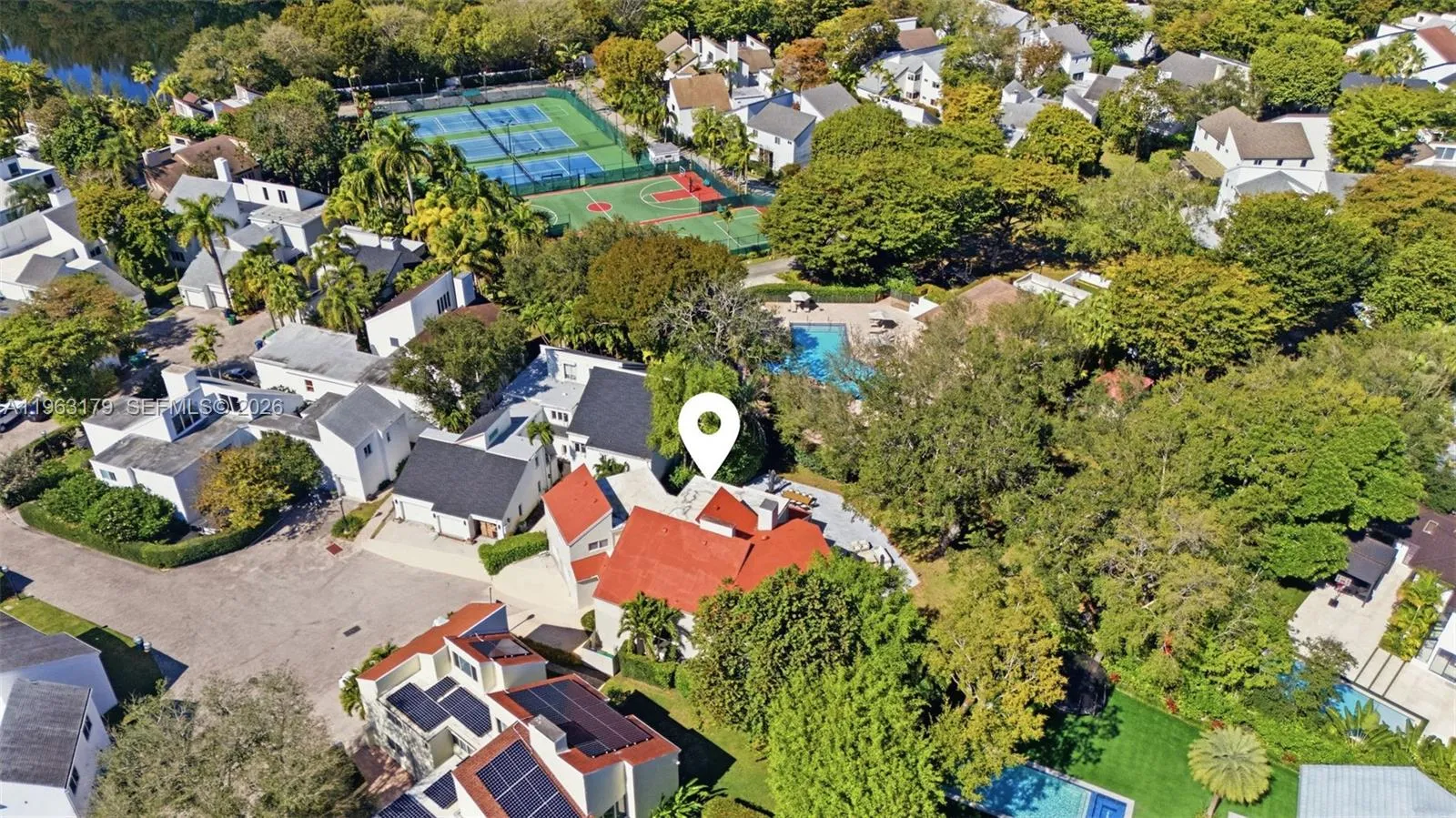 1961 S Oak Haven Cir, Miami, Florida 33179, Miami, Florida 33179, 5 Bedrooms Bedrooms, ,4 BathroomsBathrooms,Residential,For Sale,1961 S Oak Haven Cir, Miami, Florida 33179,A11963179