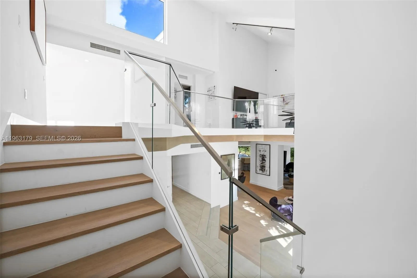 1961 S Oak Haven Cir, Miami, Florida 33179, Miami, Florida 33179, 5 Bedrooms Bedrooms, ,4 BathroomsBathrooms,Residential,For Sale,1961 S Oak Haven Cir, Miami, Florida 33179,A11963179
