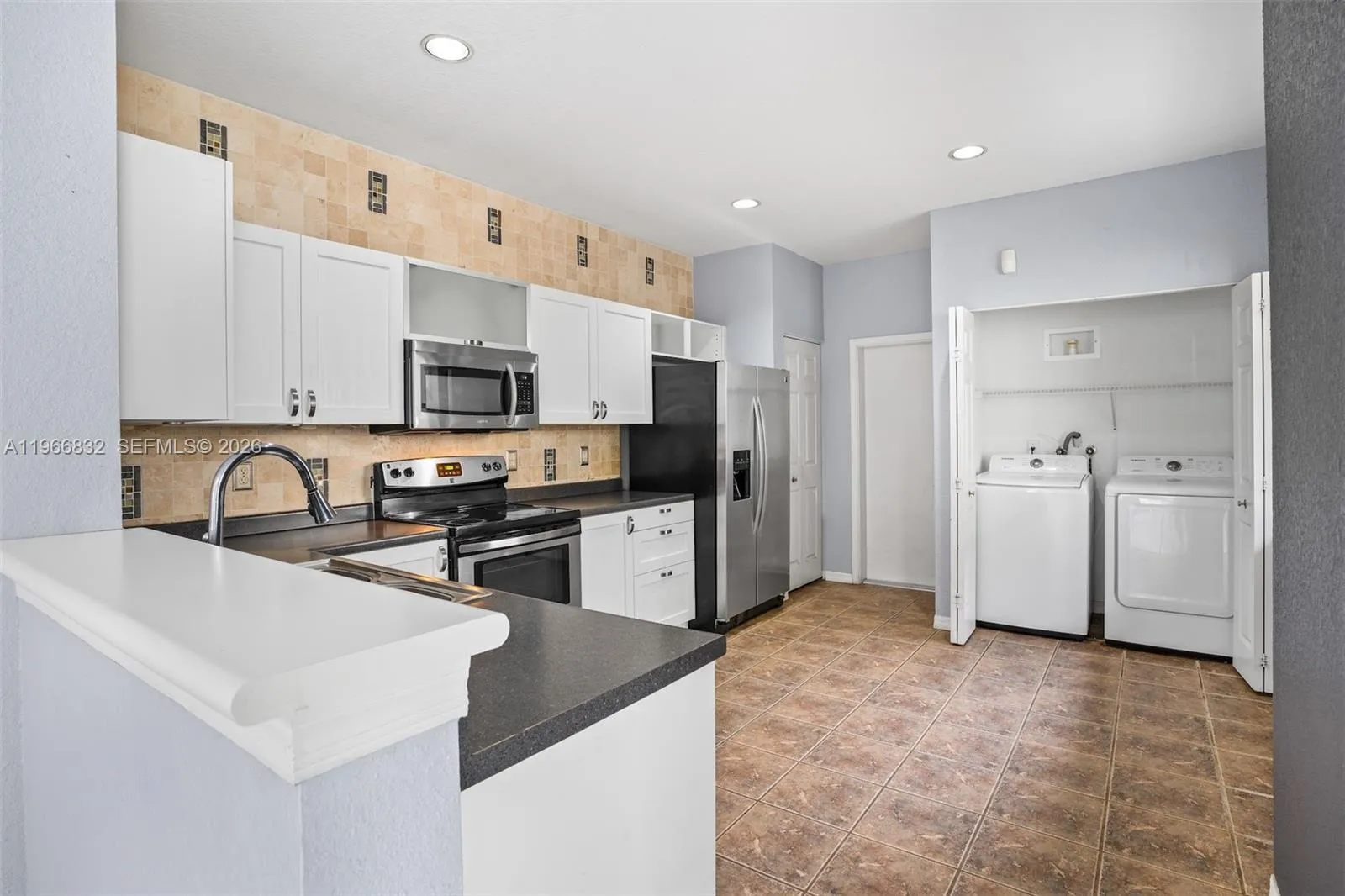 2167 Hacienda Ter, Weston, Florida 33327, Weston, Florida 33327, 4 Bedrooms Bedrooms, ,2 BathroomsBathrooms,Residential,For Sale,2167 Hacienda Ter, Weston, Florida 33327,A11966832