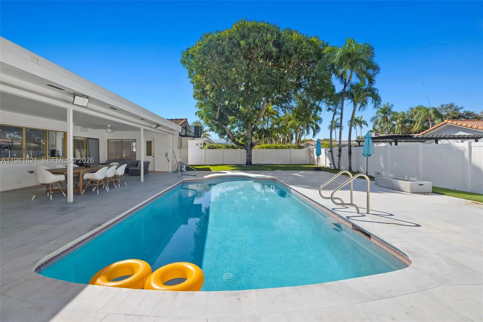 3460 N 46th Ave, Hollywood, Florida 33021, Hollywood, Florida 33021, 3 Bedrooms Bedrooms, ,2 BathroomsBathrooms,Residential,For Sale,3460 N 46th Ave, Hollywood, Florida 33021,A11961621